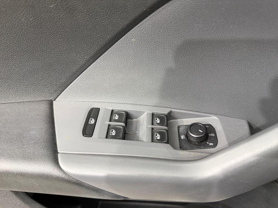 imagen swiper vehículo 12