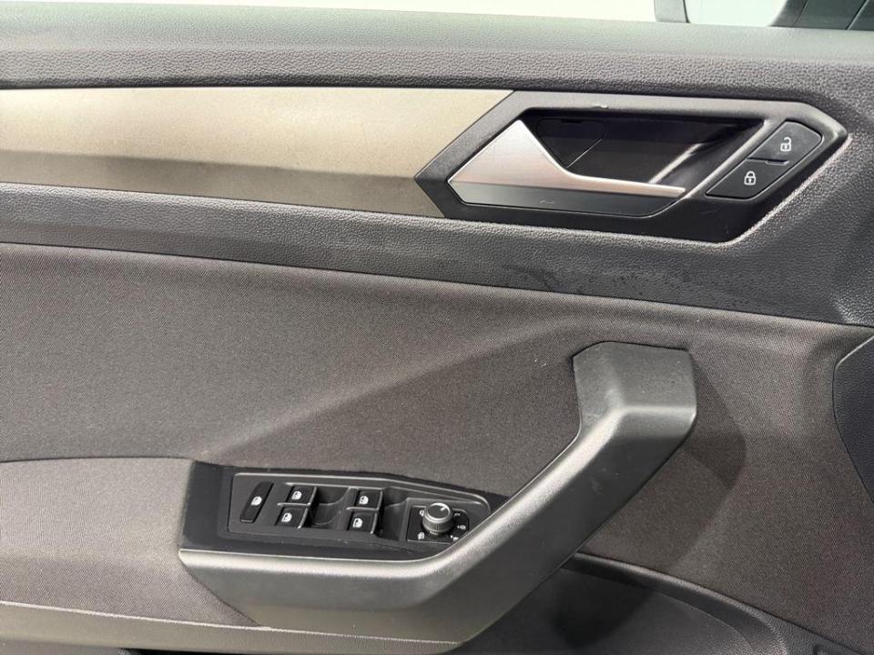 imagen swiper vehículo 12