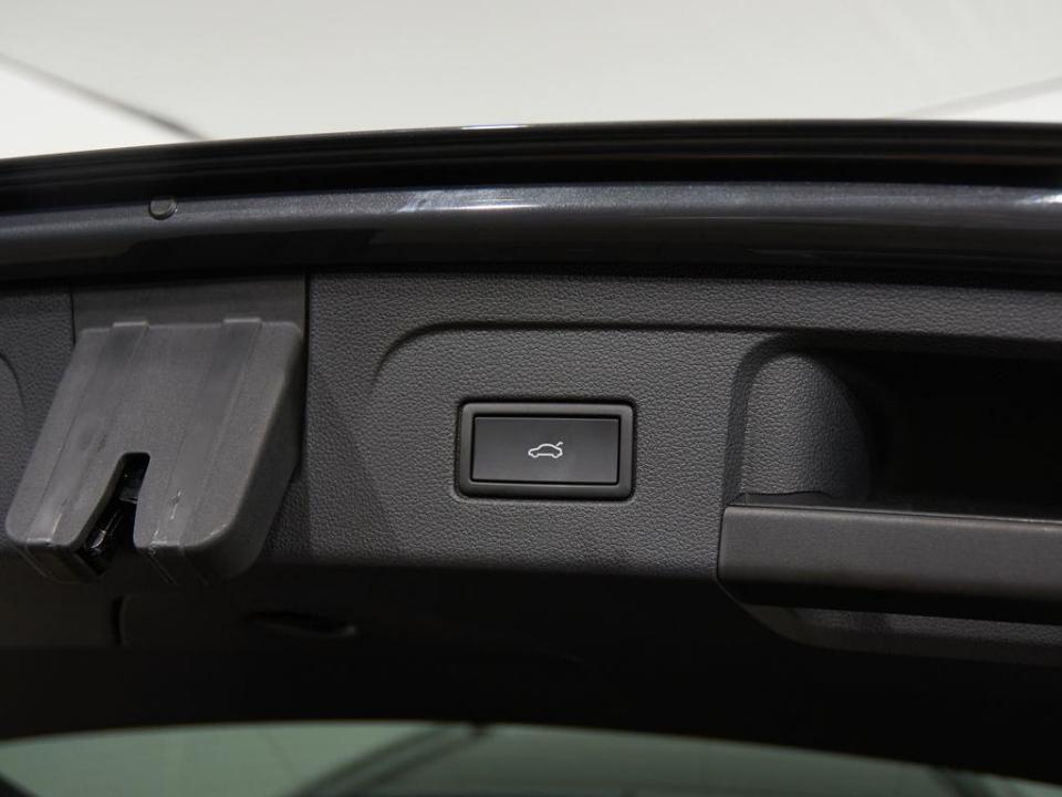 imagen swiper vehículo 16