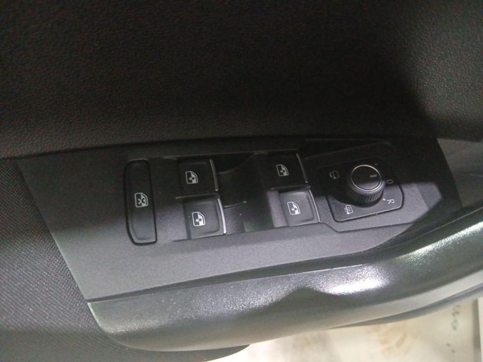 imagen swiper vehículo 13