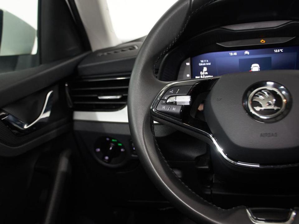 imagen swiper vehículo 12