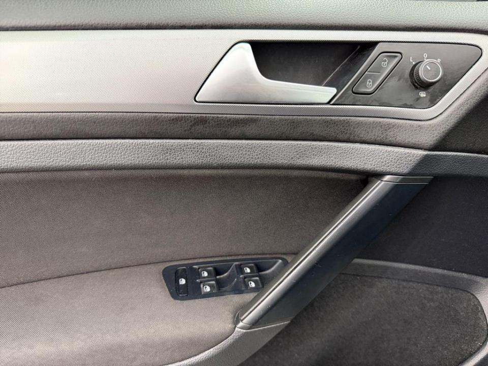 imagen swiper vehículo 12