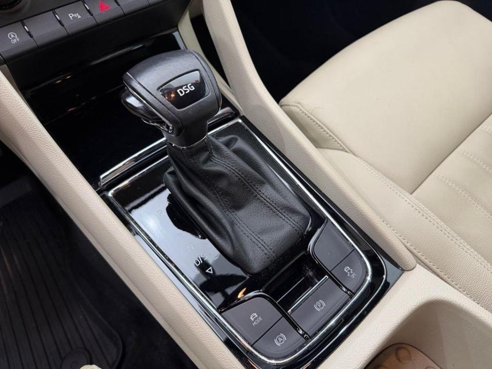 imagen swiper vehículo 14