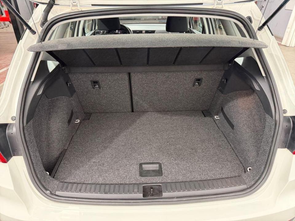 imagen swiper vehículo 7