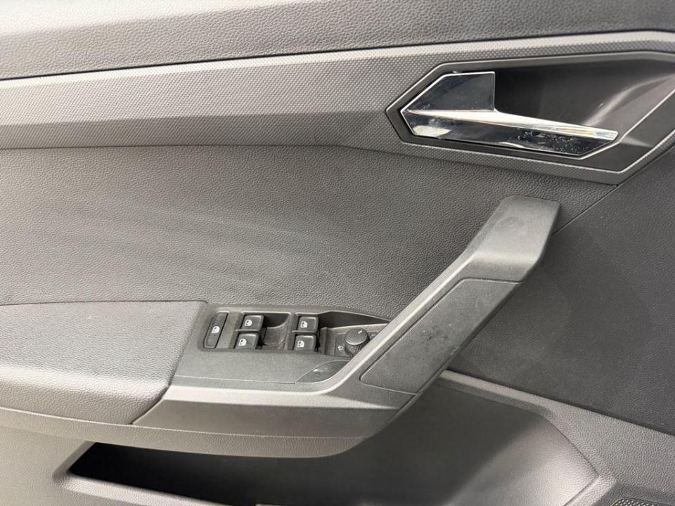 imagen swiper vehículo 12