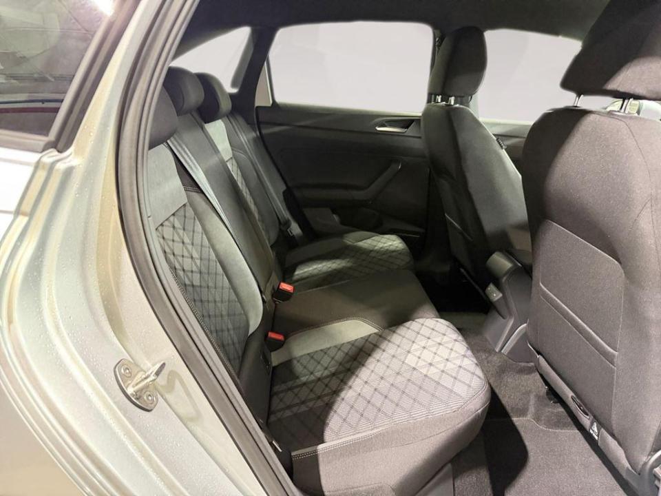 imagen swiper vehículo 6