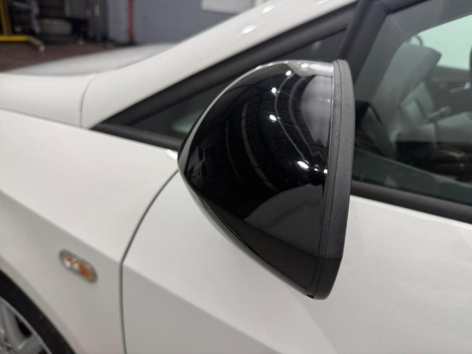 imagen swiper vehículo 17