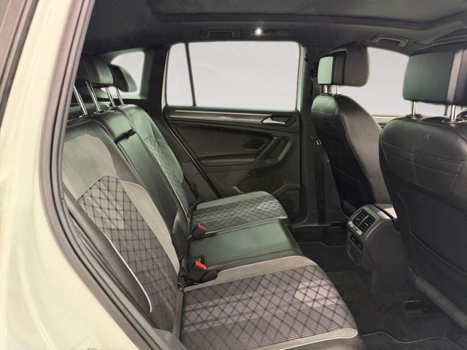 imagen swiper vehículo 6