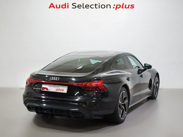 Audi e-tron GT 60 quattro 350 kW (476 CV)