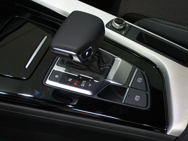 Audi A4 Avant S line 30 TDI 100 kW (136 CV) S tronic