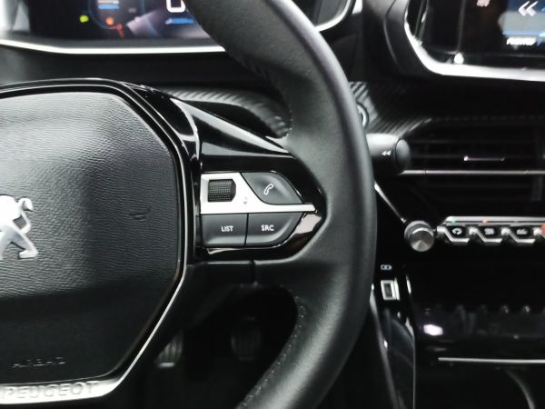 Peugeot 2008 Allure Pack Puretech 130 S&S BVM6