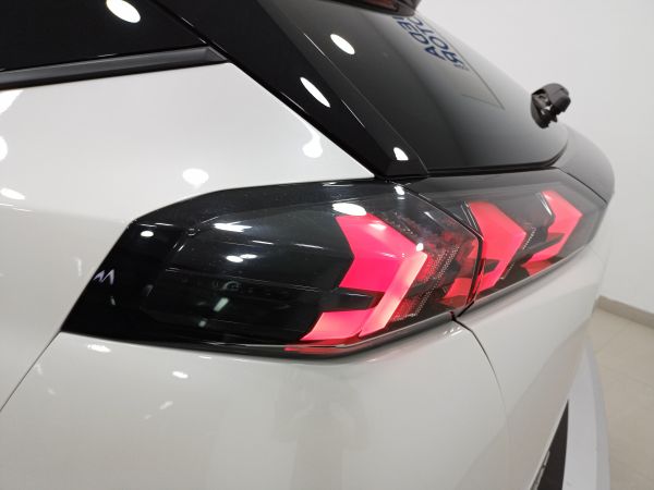 Peugeot 2008 Allure Pack Puretech 130 S&S BVM6