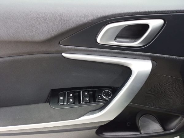 Kia Ceed 1.0 T-GDi 74kW (100CV) Drive
