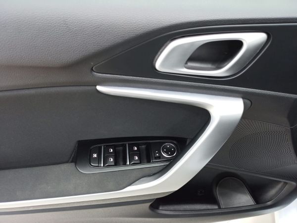 Kia Ceed 1.0 T-GDi 88kW (120CV) Drive