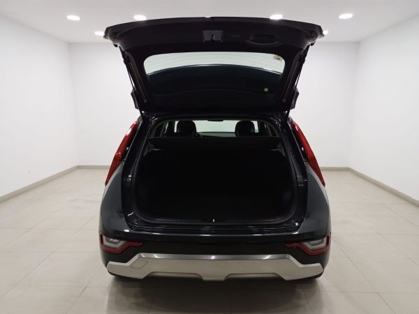 Kia Niro 1.6 GDi HEV 104kW (141CV) Drive
