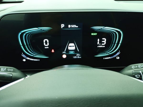 Kia Niro 1.6 GDi HEV 104kW (141CV) Drive