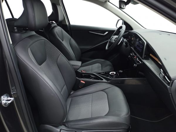 Kia Niro 1.6 GDi HEV 104kW (141CV) Drive