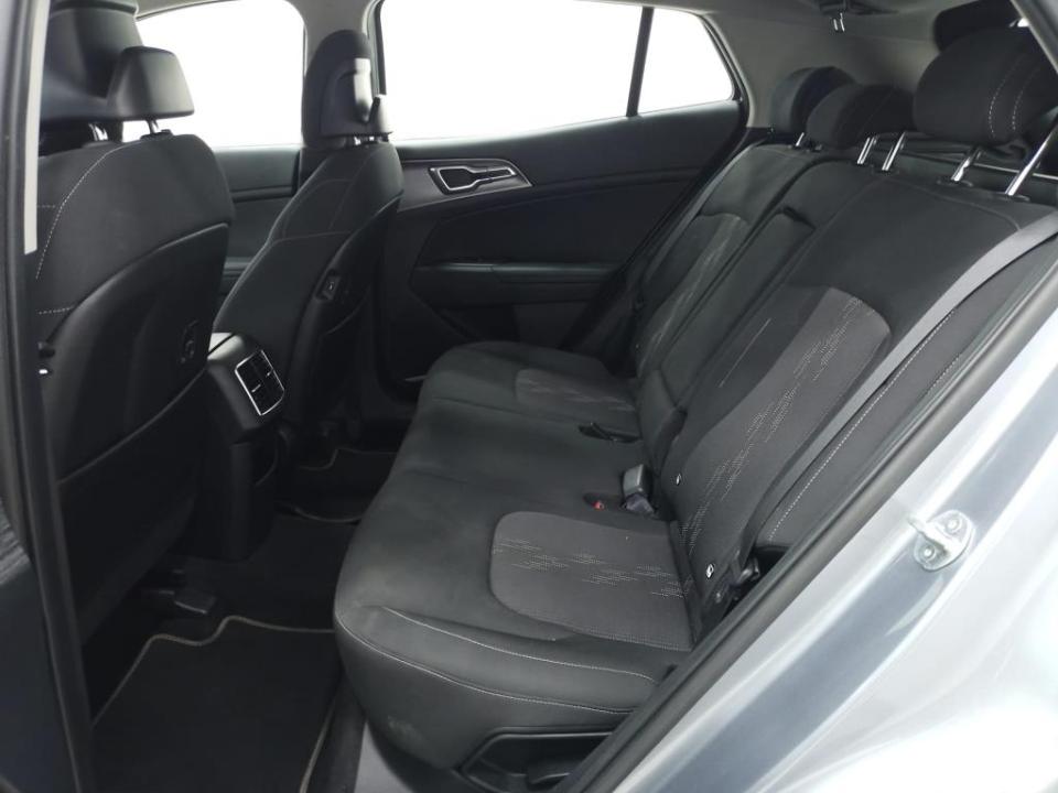 Kia Sportage 1.6 T-GDi MHEV Drive 160CV 4X2 (Pack Design)