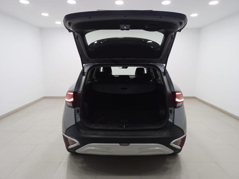 Kia Sportage 1.6 T-GDi MHEV Drive 160CV 4X2 (Pack Design)