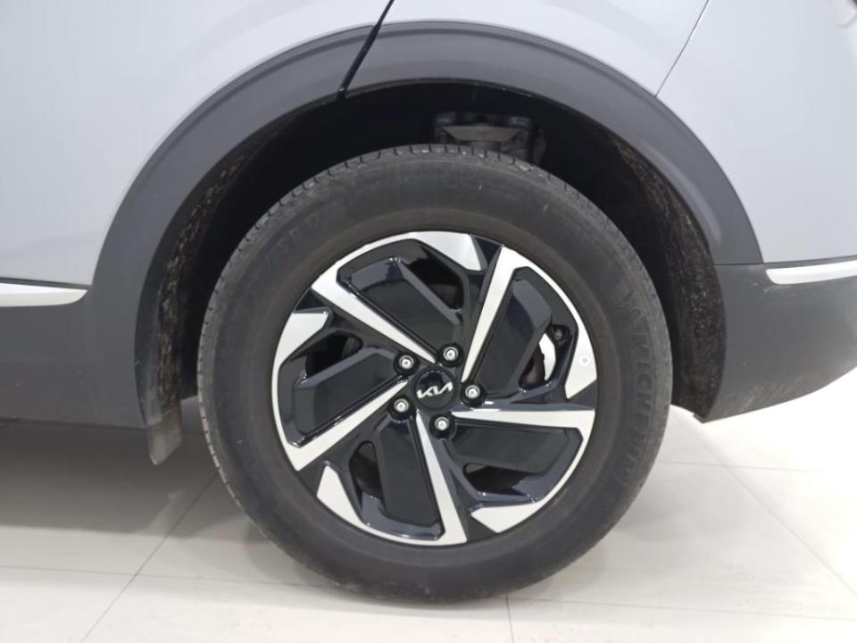 Kia Sportage 1.6 T-GDi MHEV Drive 160CV 4X2 (Pack Design)