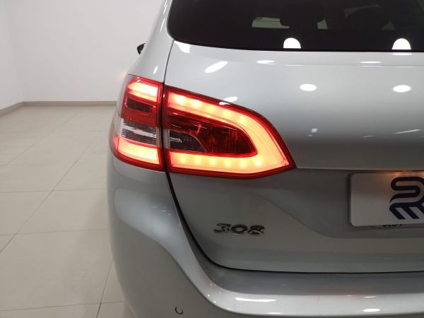 Peugeot 308 SW Active 1.6 BlueHDi 88KW (120CV)