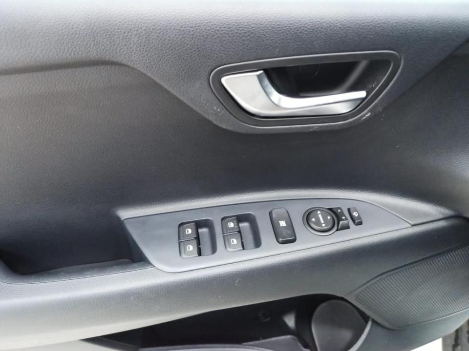 Kia Stonic 1.0 T-GDi MHEV 100CV Concept