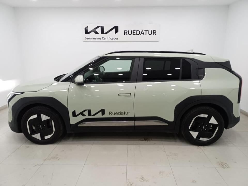 Kia EV3 Earth (Standard Range)