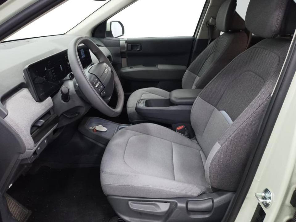 Kia EV3 Earth (Standard Range)