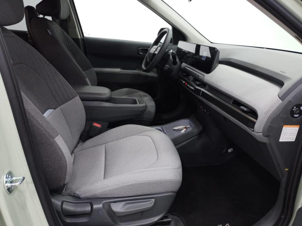 Kia EV3 Earth (Standard Range)