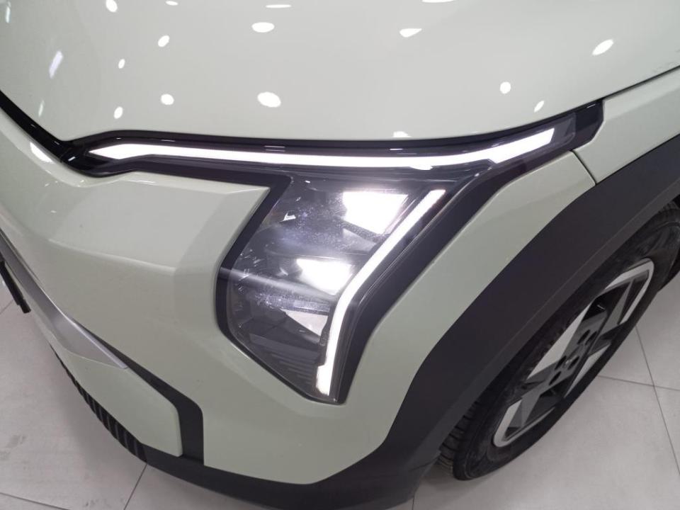 Kia EV3 Earth (Standard Range)