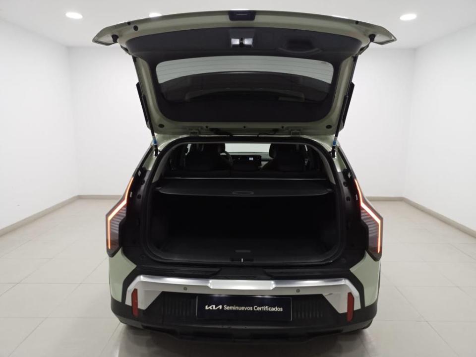 Kia EV3 Earth (Standard Range)