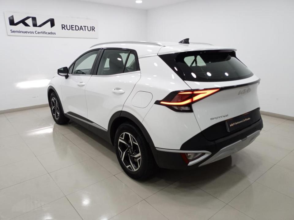 Kia Sportage 1.6 T-GDi MHEV Business 160CV 4X2 DCT