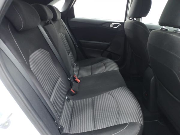 Kia Ceed 1.0 T-GDi 88kW (120CV) Drive
