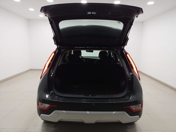 Kia Niro 1.6 GDi HEV 95kW (129CV) Concept