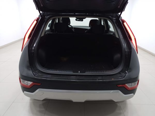 Kia Niro 1.6 GDi HEV 95kW (129CV) Concept