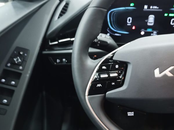 Kia Niro 1.6 GDi HEV 95kW (129CV) Concept