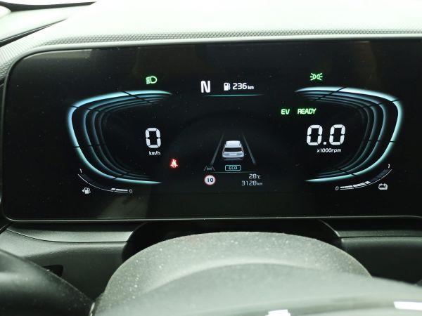 Kia Niro 1.6 GDi HEV 95kW (129CV) Concept