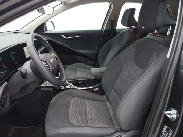 Kia Niro 1.6 GDi HEV 95kW (129CV) Concept