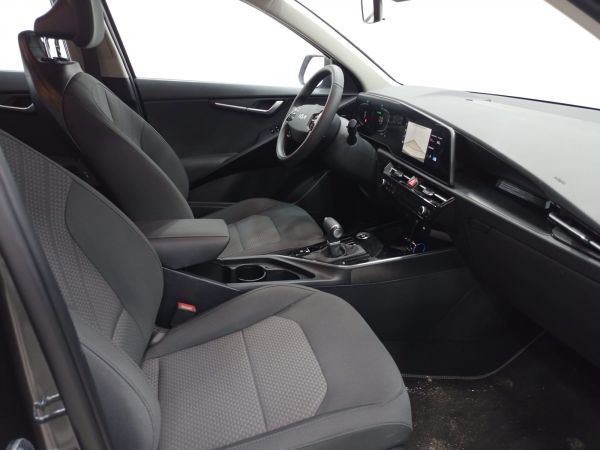 Kia Niro 1.6 GDi HEV 95kW (129CV) Concept