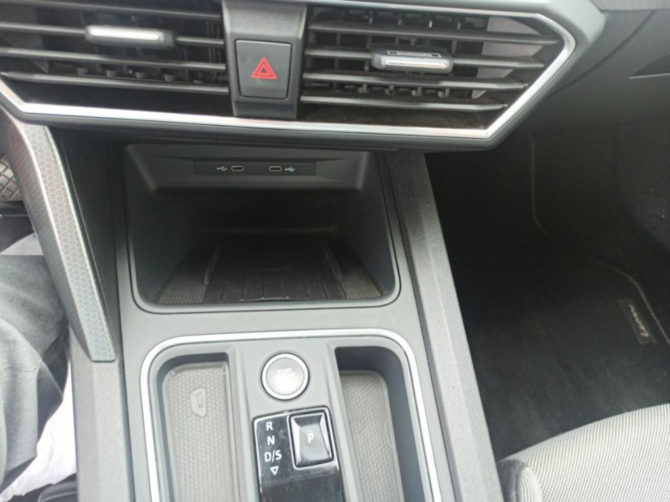 SEAT Nuevo León SP 2.0 TDI 110kW DSG Style Launch P Nav