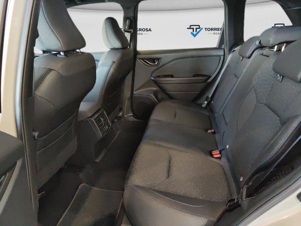 Subaru Forester 2.0i Hybrid Field