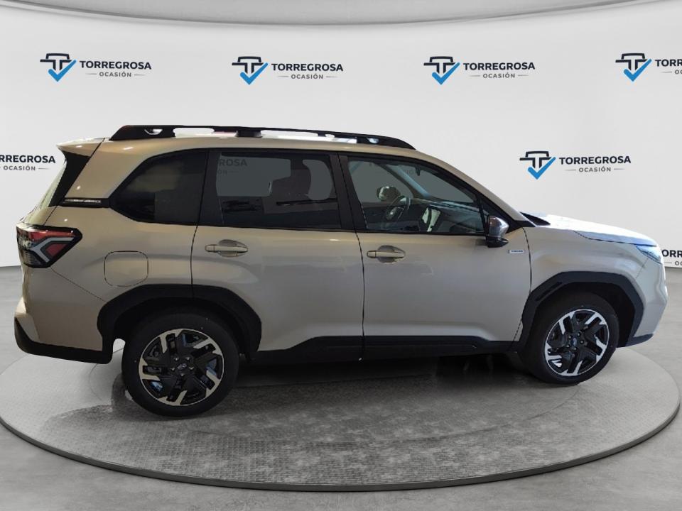 Subaru Forester 2.0i Hybrid Field