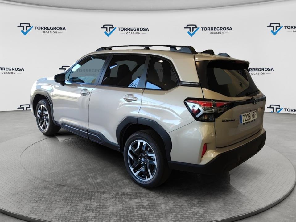 Subaru Forester 2.0i Hybrid Field