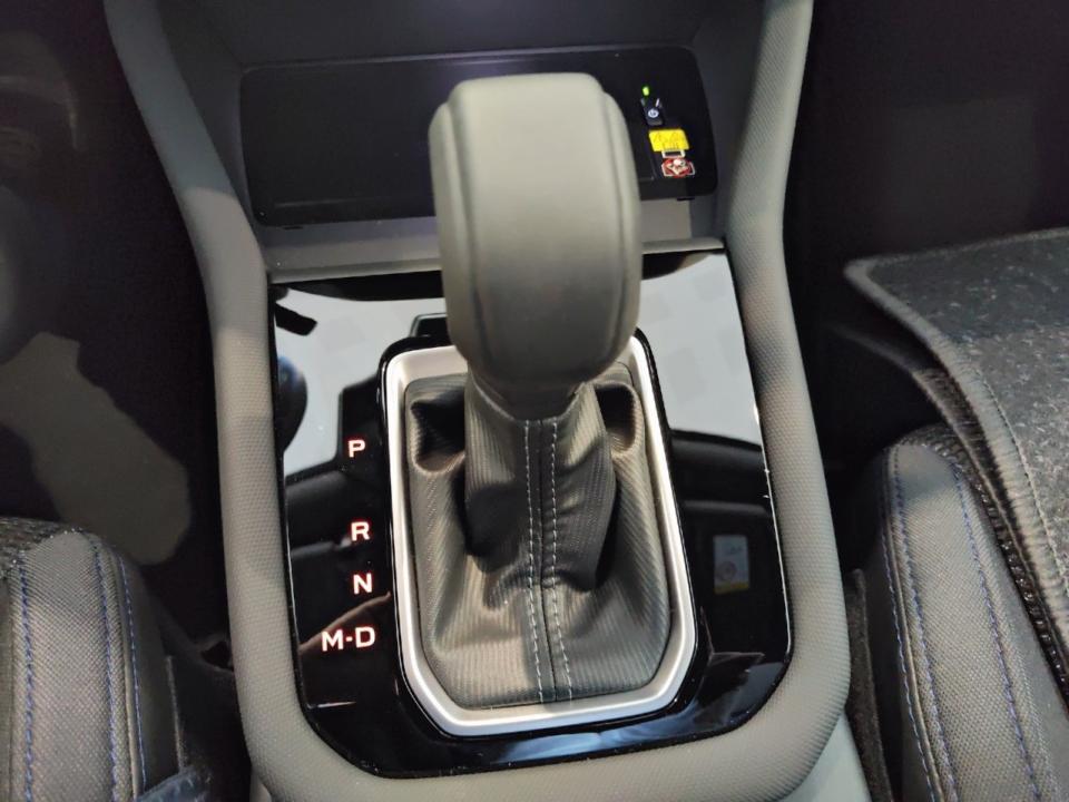 Subaru Forester 2.0i Hybrid Field