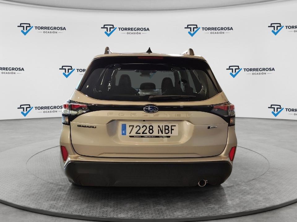Subaru Forester 2.0i Hybrid Field
