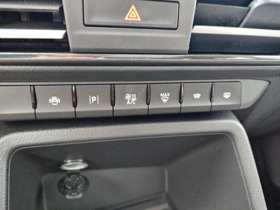 Ford Tourneo Connect 2.0 Ecoblue 75kW Active