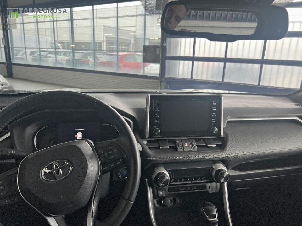 Toyota Rav4 2.5l 220H Advance