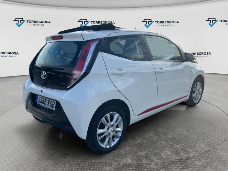 Toyota Aygo 1.0 70 x-wave