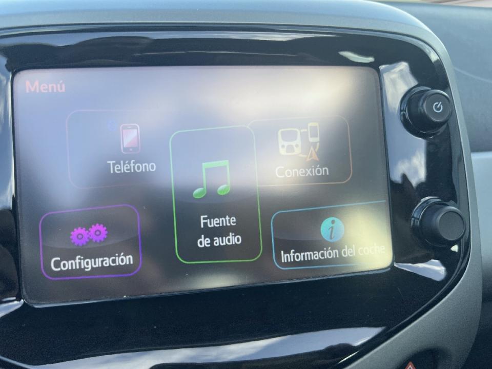 Toyota Aygo 1.0 70 x-wave