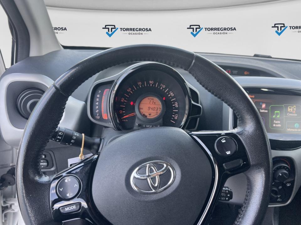 Toyota Aygo 1.0 70 x-wave